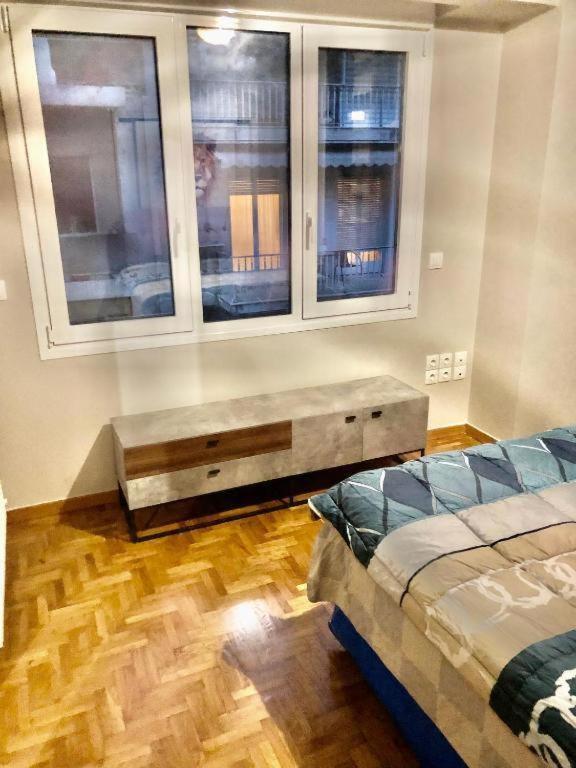 Economy Shared Apartment E In Central אתונה מראה חיצוני תמונה